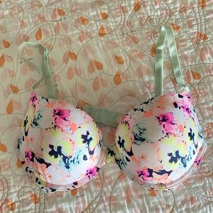 Victoria Secret Wear Everyday Push Up 34C